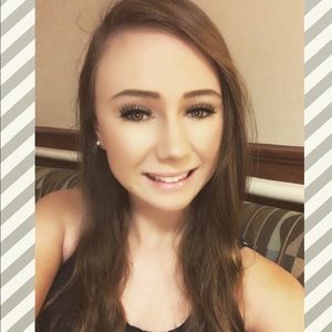 Meet your Posher, Jasmine